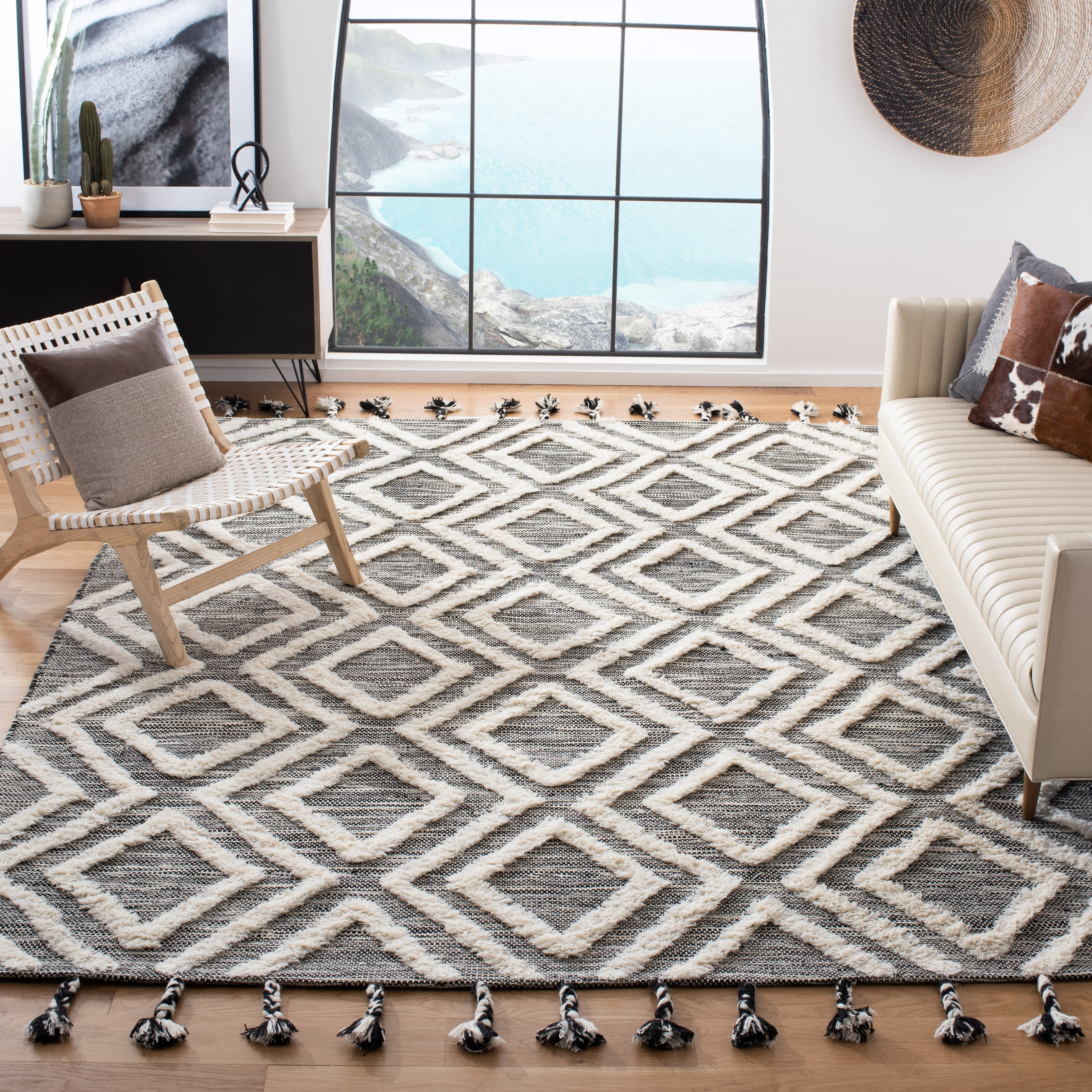 SAFAVIEH Kenya Arline Geometric Wool Area Rug, Black/Ivory, 8' x 10'