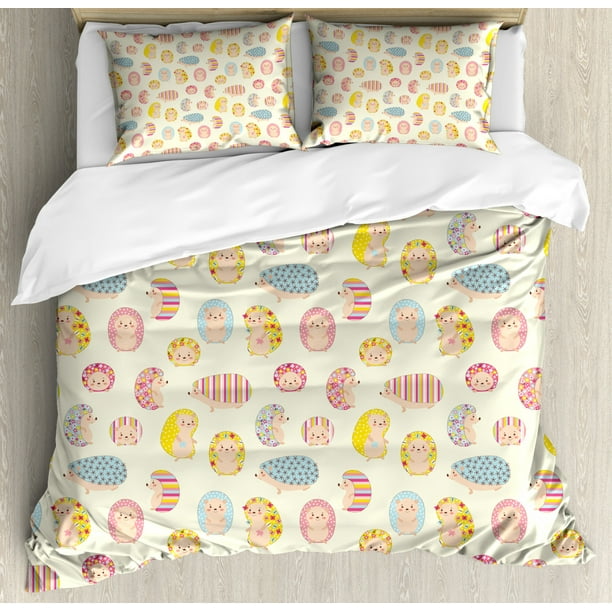 Hedgehog Duvet Cover Set, Smiling Baby Characters with Dotted Floral