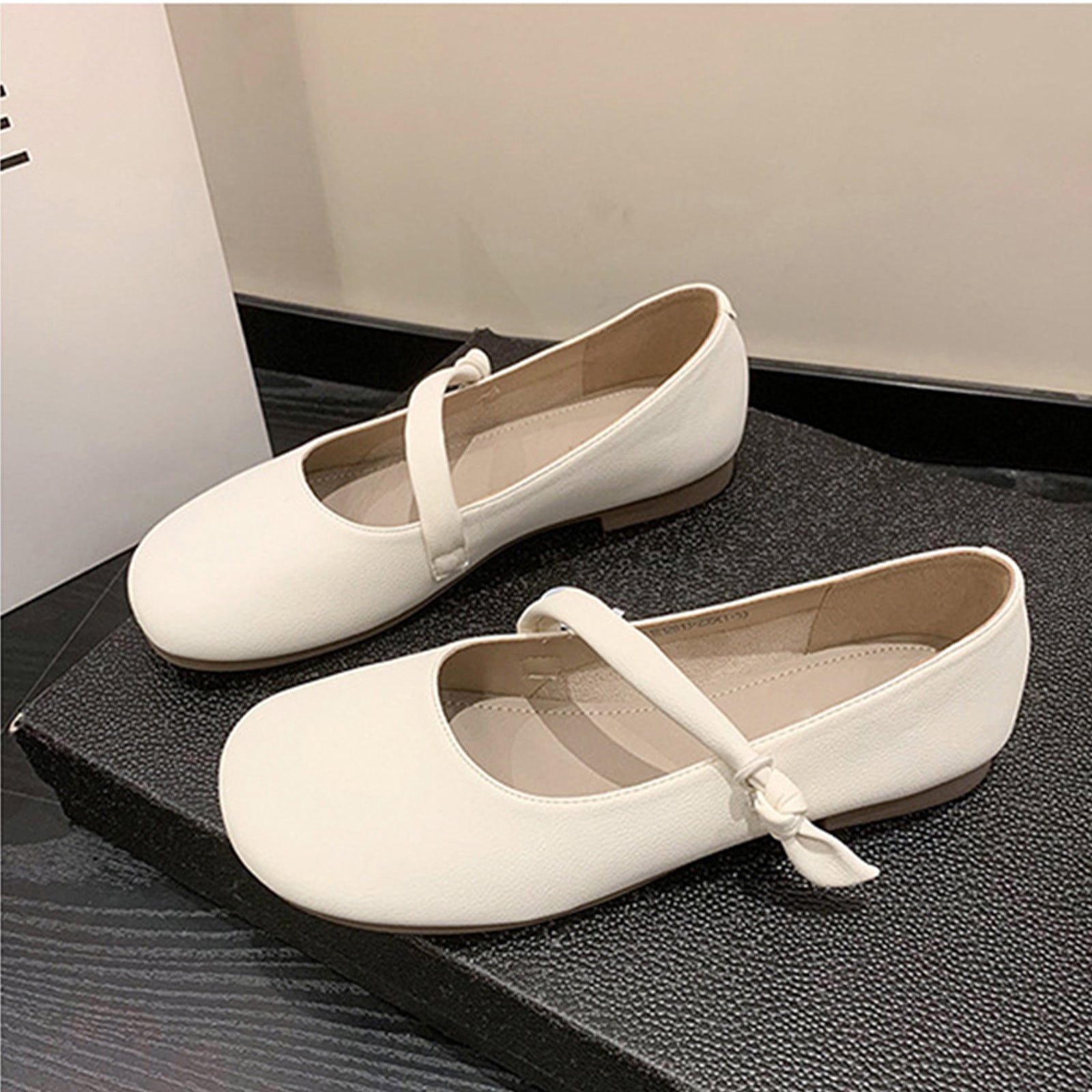 Tuphregyow Women's Retro British Style Leather Shoes 2023 Spring Fall Collection, Korean Inspired Flat Bottom with Internet Personality, Trendy Gift for Outdoor, Office, Dressy Wear White 39