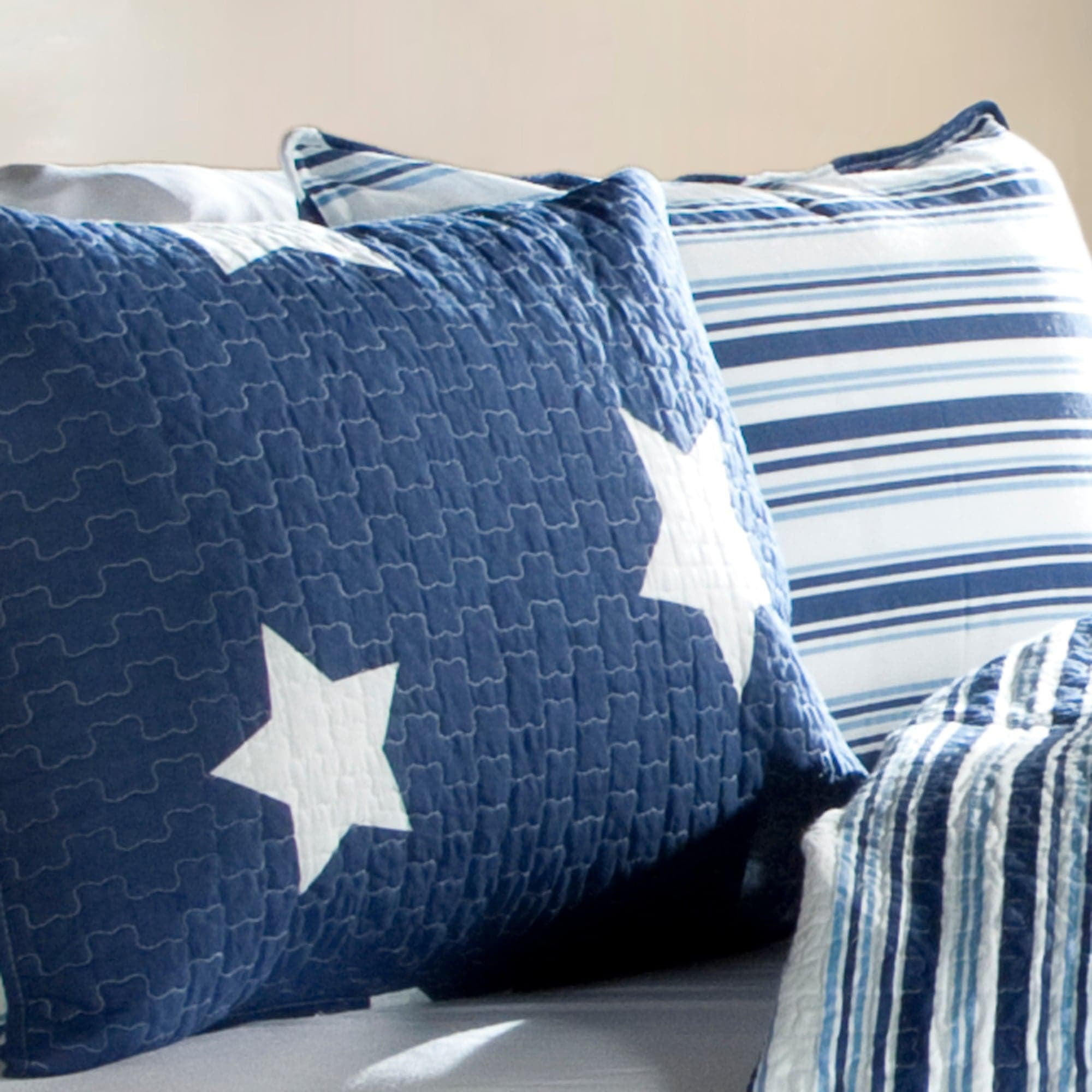 Lush Decor Star Geometric Cotton Reversible Quilt, Full/Queen, Navy, 3-Pc Set