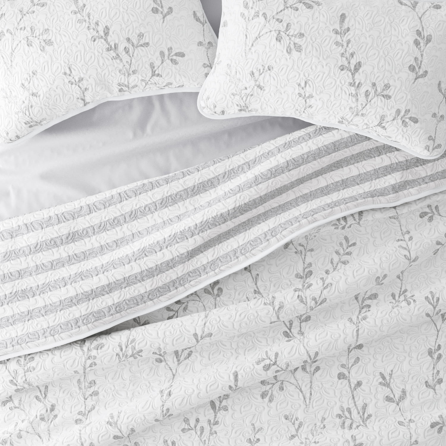 Noble Linens Light Gray 3 Piece Sprouting Vines Stripe Reversible Microfiber Quilt Set, King / CalKing