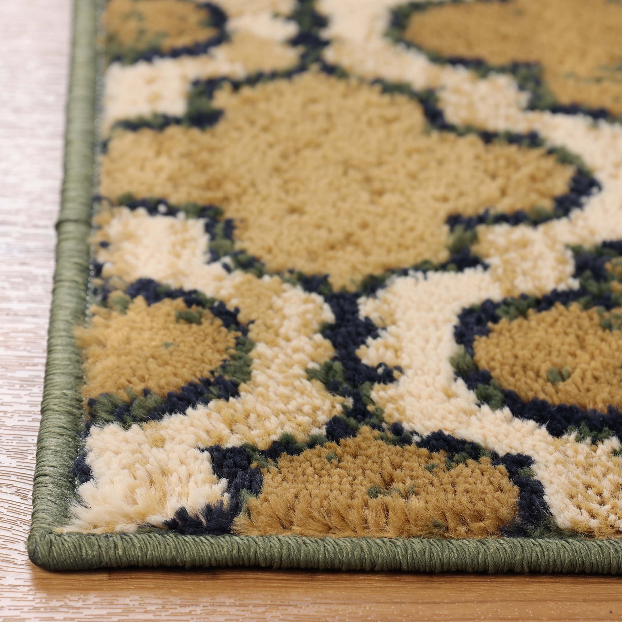 Superior Viking Trellis Indoor Large Area Rug, 5' x 8', Green