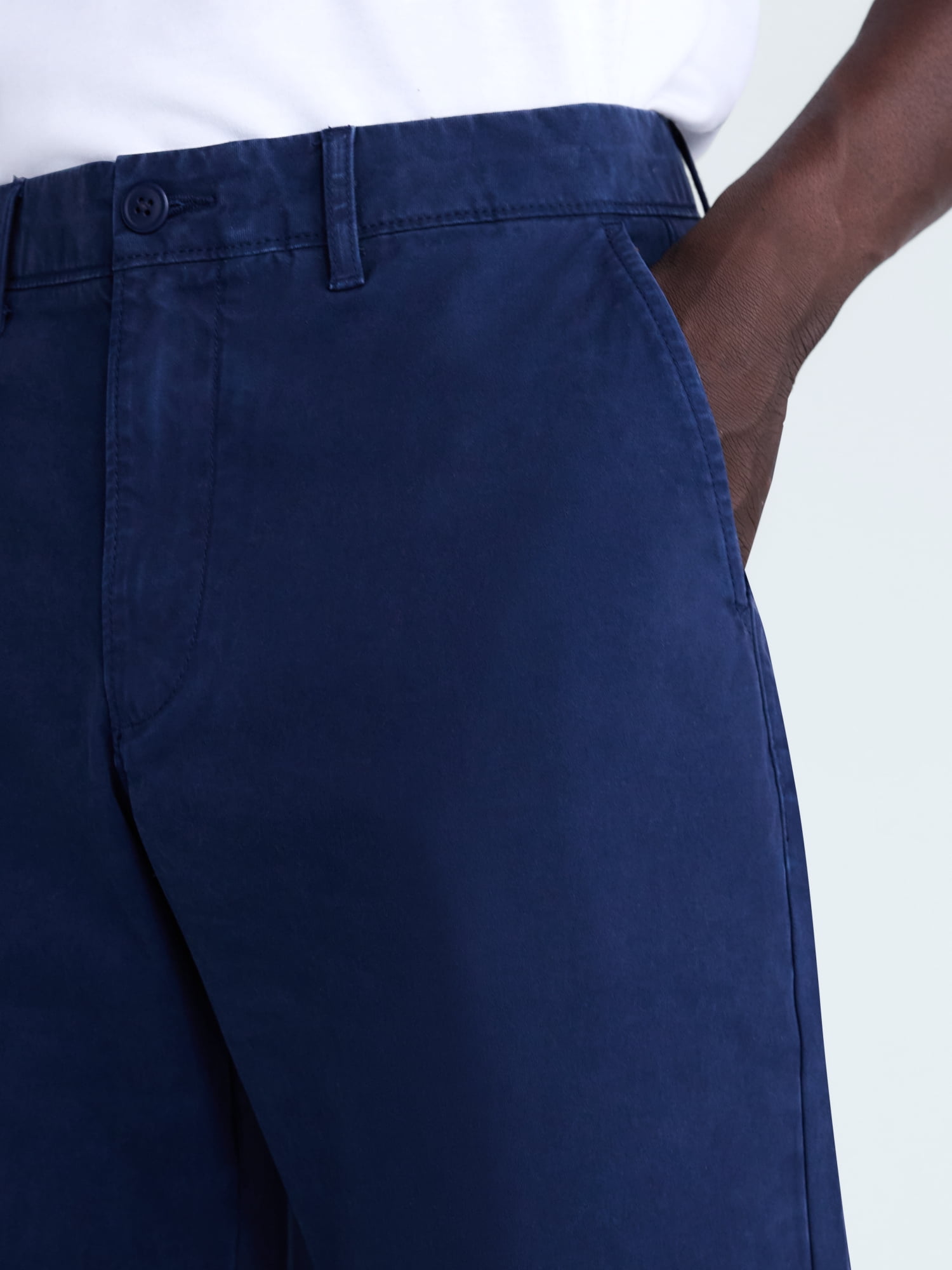Free Assembly Men's Straight Fit Chino Pants, Waist Sizes 29-40
