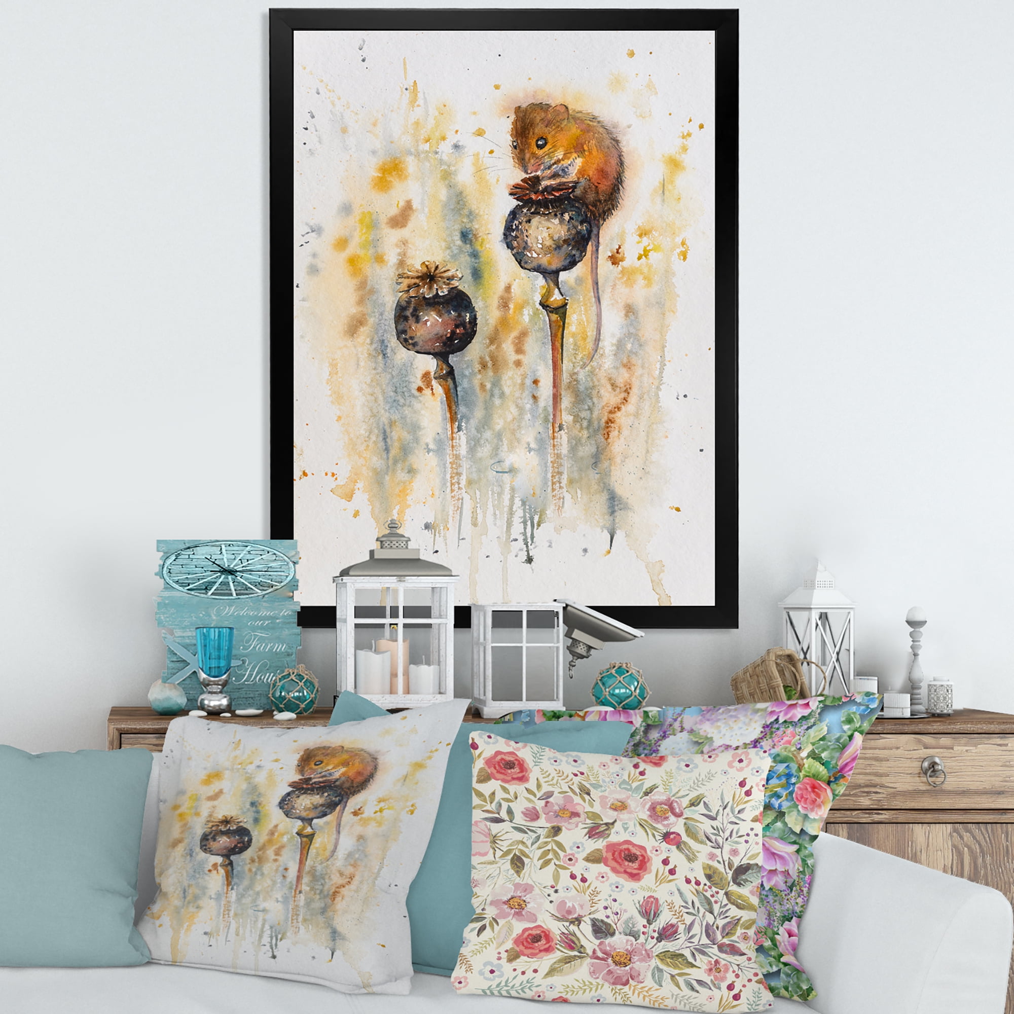 Designart 'Little Mouse Sitting On Poppies' Traditional Framed Art Print
