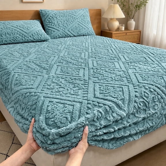 1 Pc Milk Velvet Tufted Fitted Sheet, Fall Winter Soft Plush Fitted Bed Sheet, Machine Washable Mattress Protector, Pillowcases Not Included (Twin, Blue)