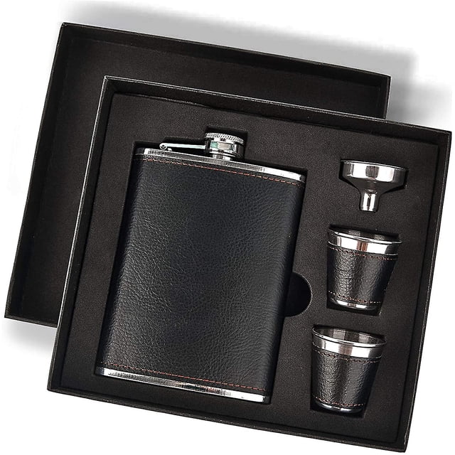 CARBONLIKE Set de regalo de petaca, petacas para licor para hombres con funda de cuero negro, juego de petacas de 8 oz, petacas de acero inoxidable 18/8 para licor con 2 tazas
