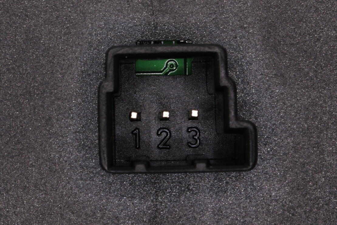 VEMO V30-73-0200 Door Window Switch