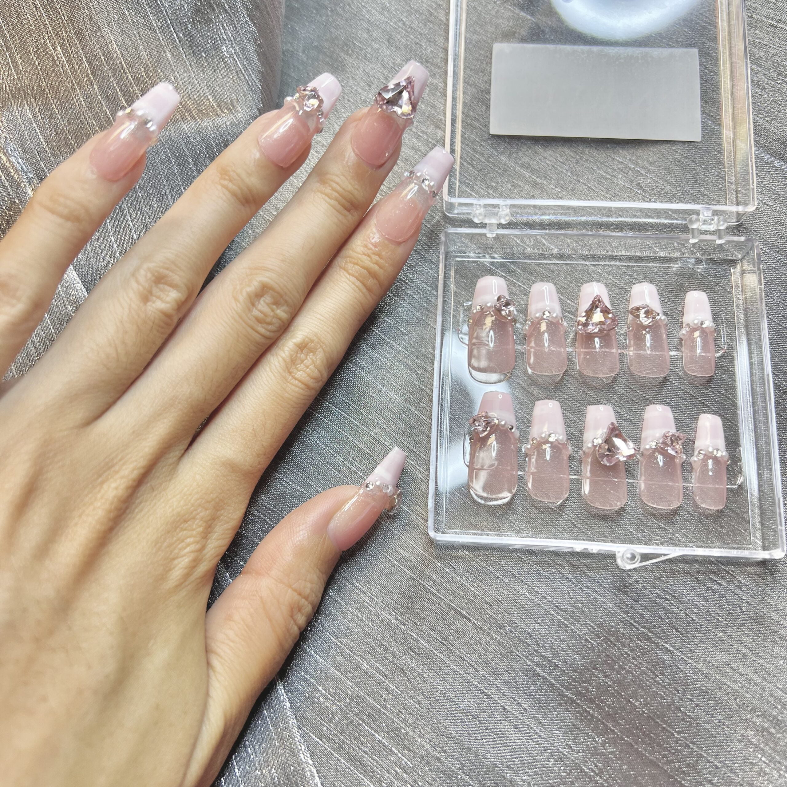 💍Heart gems nails💍  Gem nails, Heart nails, Bling acrylic nails