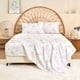 thumbnail image 1 of HITIME Juego de Sábanas Tamaño Matrimonial 4 Piezas Incluye 1 Sábana Plana, 1 Ajustable & 2 Funda de Almohada, Suave Microfibra de Poliéster, Diseño Estampado Moderno Fresco y Transpirable, 1 of 9