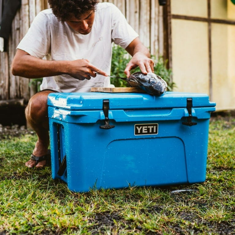 Yeti Tundra 65 Hard Cooler Big Wave Blue - Walmart.com