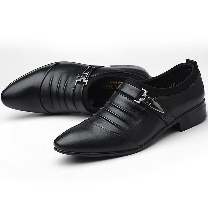 Classic Men Dress Shoes Slip On Black Leather Shoes For Men Plus Size Point Toe Business Casual Men Formal Shoes For Wedding