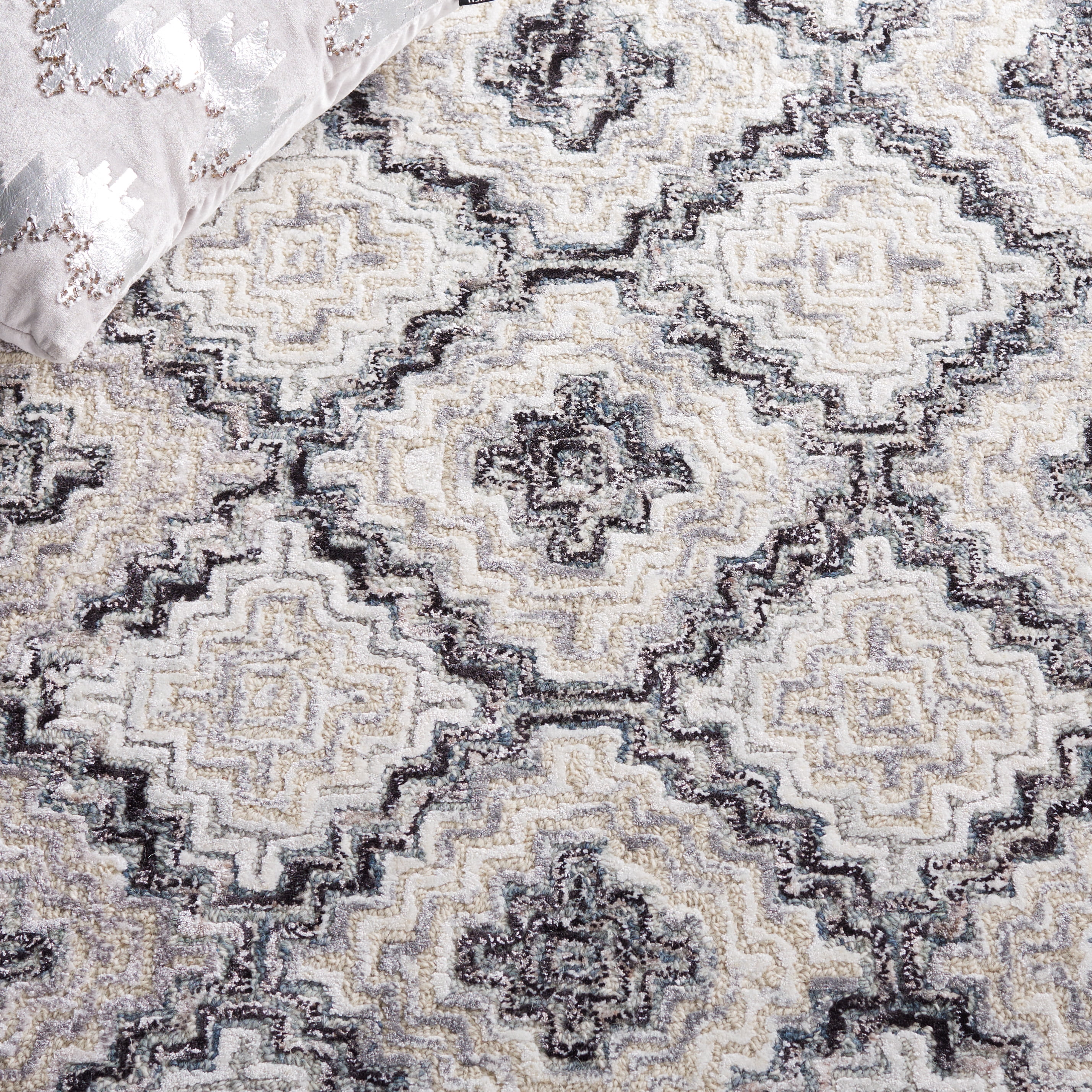 SAFAVIEH Soho Donette Geometric Area Rug, Grey/Ivory, 8' x 10'