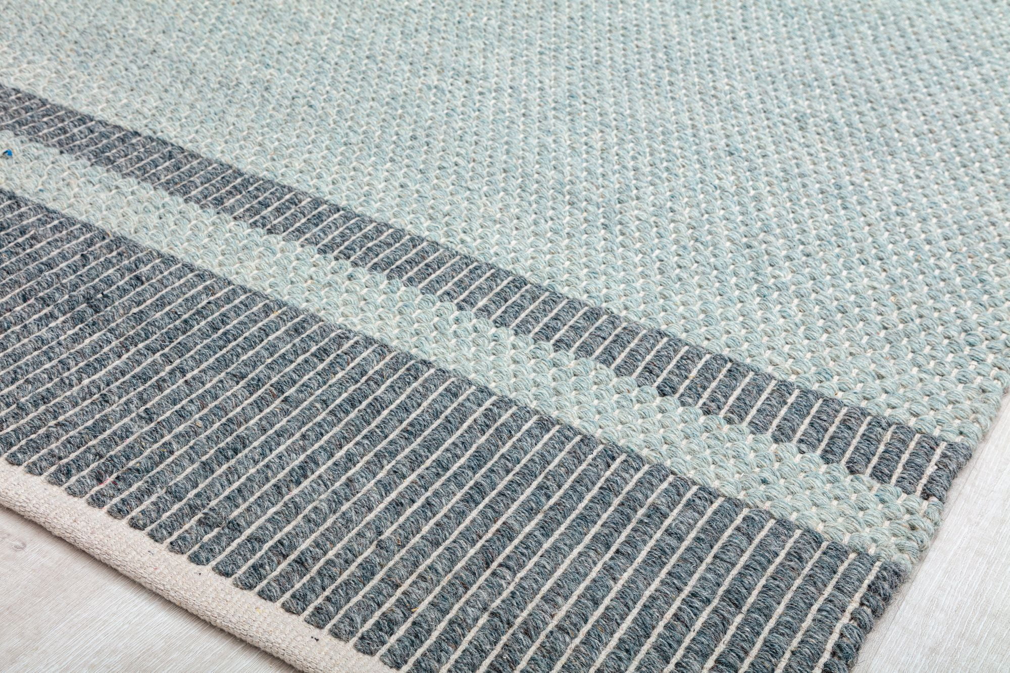 Rugs America Daphina DN10D Ravenna Border Farmhouse Blue Area Rug, 5’0”x7’0”