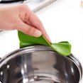 thumbnail image 2 of Embudo De Sopa De Silicona Con Deflector De Borde De Boca Redonda Prevención De Rociado Dedicada Ollas Antiderrames Deflector De Borde De Boca Redonda Embudo De Sopa De Silicona ANGGREK Otros, 2 of 8