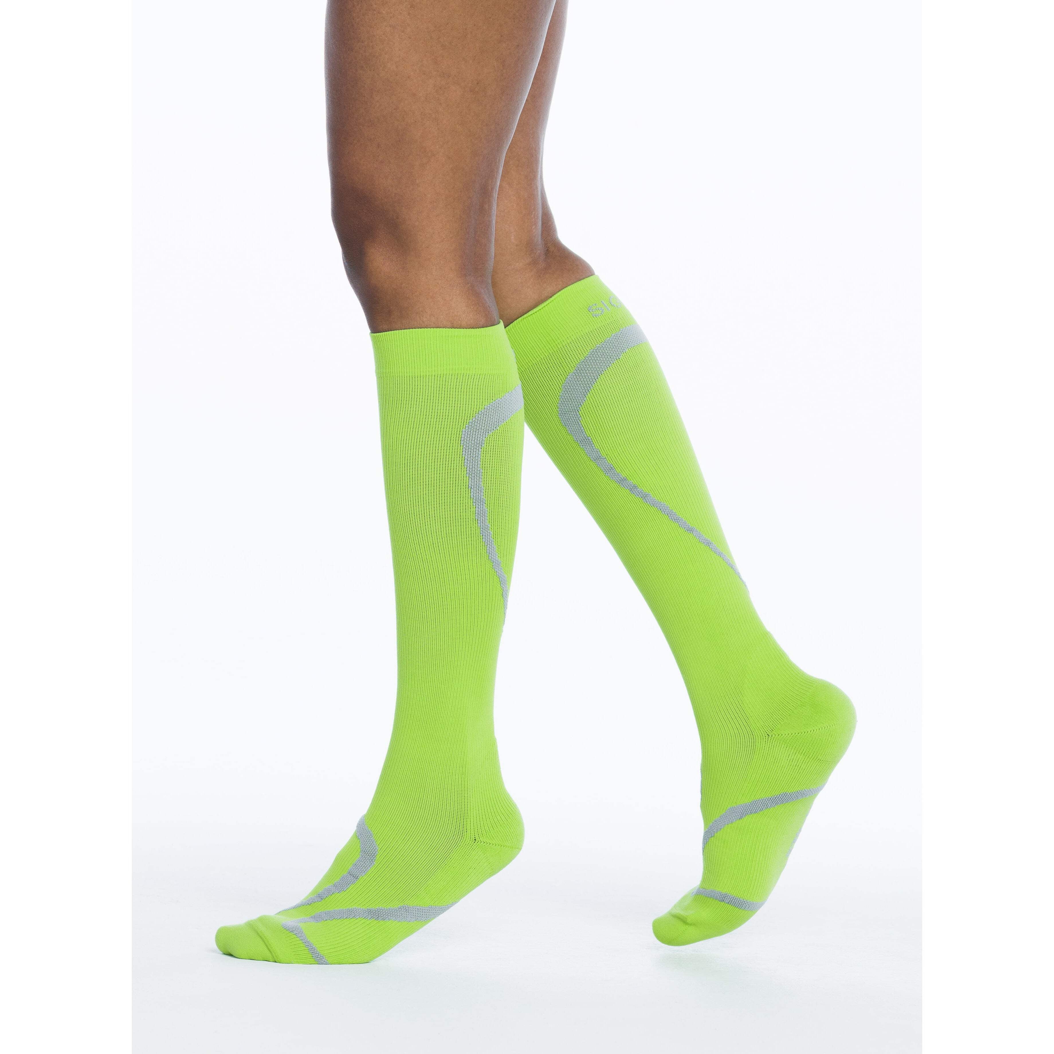 SIGVARIS Men’s & Women’s Motion High Tech 412 Closed Toe Calf-High Socks 20-30mmHg