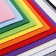 thumbnail image 4 of Tela de fieltro de poliéster no tejida de color sólido de 3 mm de espesor para coser, acolchar, paquetes hechos a mano para manualidades de muñecas, material de 30 x 30 cm, 4 of 5