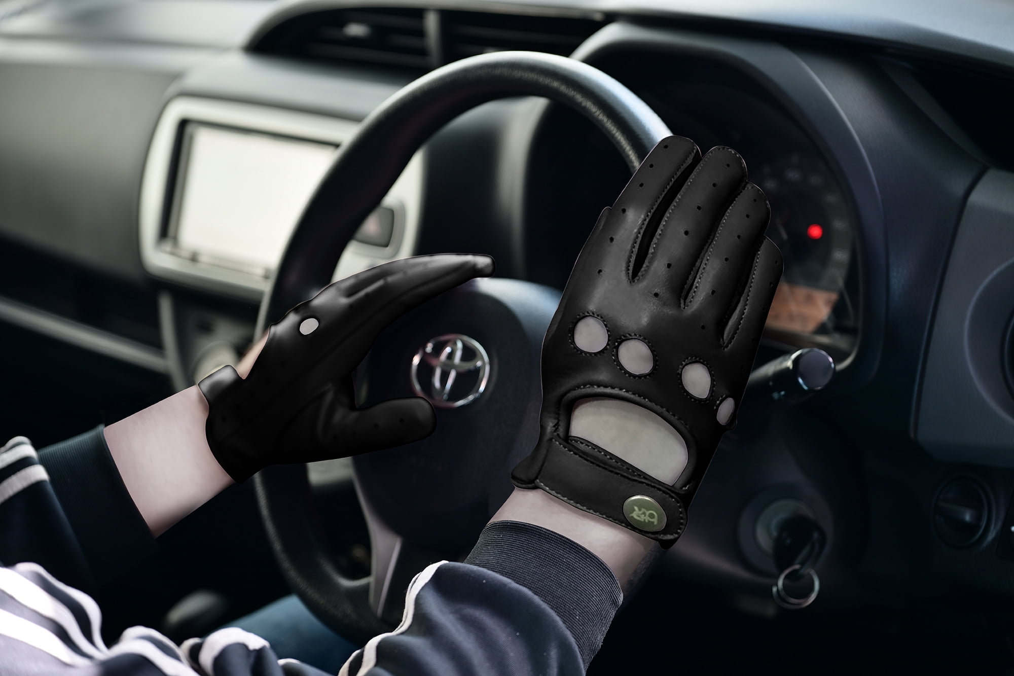 Women Leather Gloves Ladies Leather Driving Gloves Chauffeur 100% Genuine Lambskin Leather Gloves Full Finger Car Driving Motorcycle Bikers Riding Gloves Black-S
