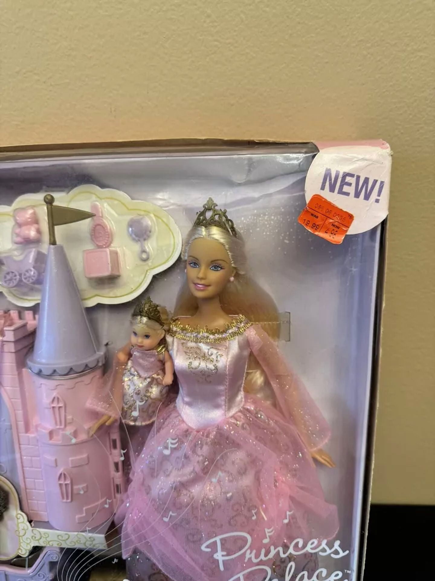 Mattel Barbie and Krissy Princess Palace Play Set Pink 2003 B4769