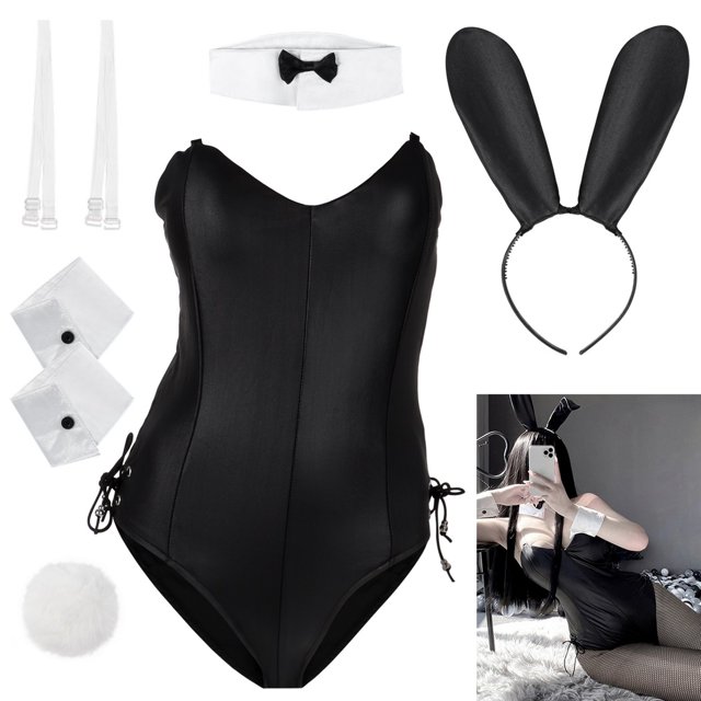 conjunto de disfraz de cosplay senpai de conejita para mujer, conjunto de medias de malla y pantimedias de una pieza con animación de conejita Conjunto negro de body enterizo en poliéster de silueta ajustada y escote en V, tirantes finos y cierre a presión en la entrepierna; incluye diadema con orejas de conejo, cola de peluche blanca, puños blancos con botones negros, pajarita blanca y tirantes transparentes ajustables; fotografía frontal centrada con inserto que muestra el conjunto puesto. Tallas M 22.0 in, L 24.4 in, XL 25.6 in. Apto para Halloween y cosplay; también adecuado para sesiones fotográficas privadas.