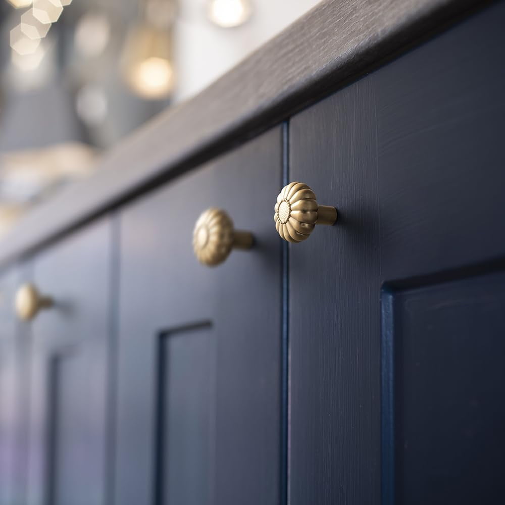 Goo-Ki 12 Pack Elegant Bloom Champagne Bronze Cabinet Knobs, Drawer Pulls for Kitchen, Dresser Cabinet Hardware, 1-1/4 Inches Diameter Handles