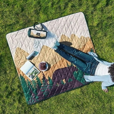 Weatherproof Vintage Outdoor Blanket (60in x 72in) - Portable Picnic/Beach/Camping Use, Waterproof/Sandproof with Carry Strap (Bear)