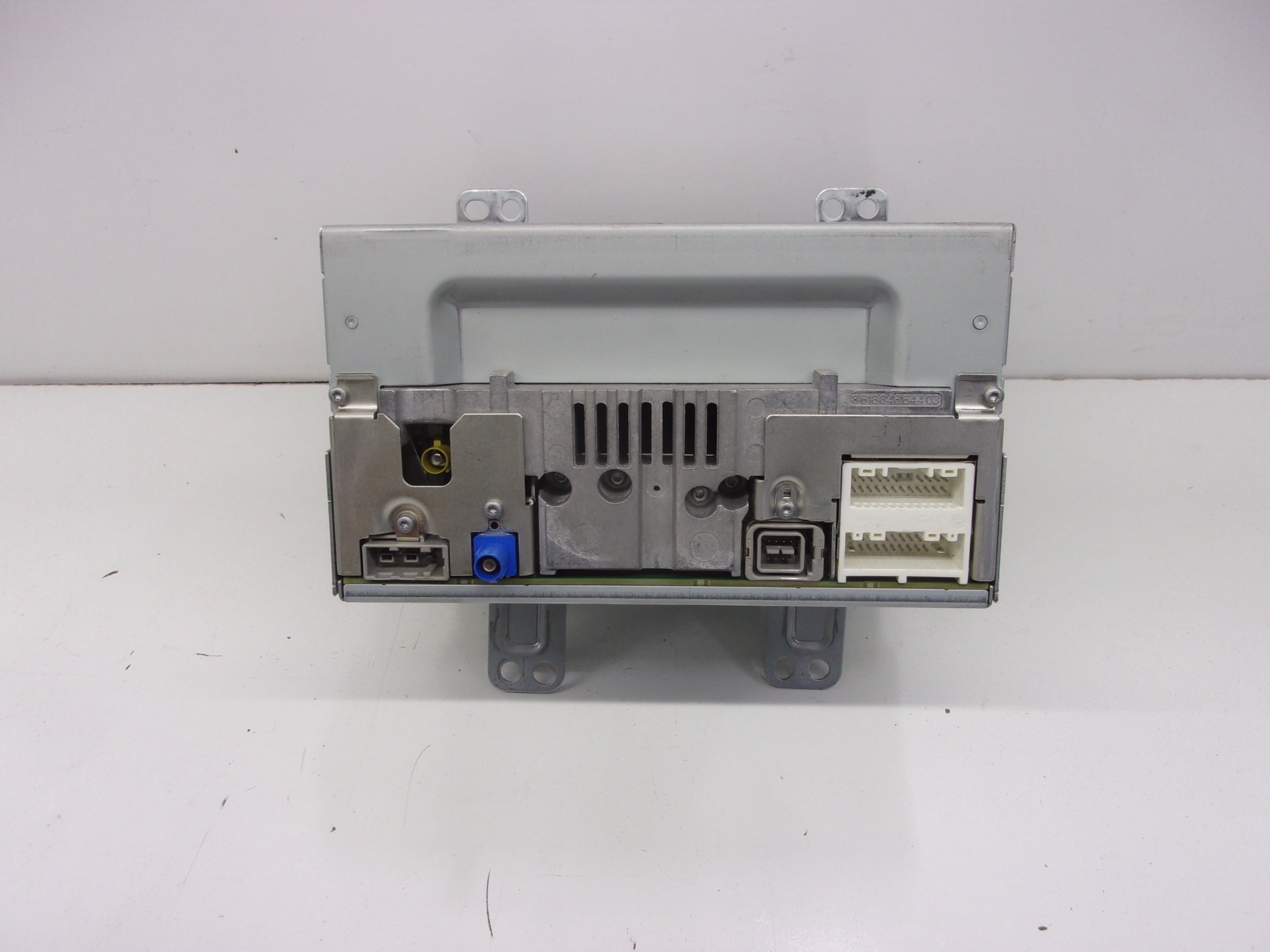 Pre-Owned 2013-2015 Nissan Rogue Satellite Navigation Radio Receiver CD Player OEM - Verify Specific Vehicle Fitment In Description - (Good)