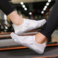 thumbnail image 4 of Aqua Shoes Zapatillas de buceo antideslizantes Zapatillas de playa de natación transpirables para mujeres Hombres, 4 of 9