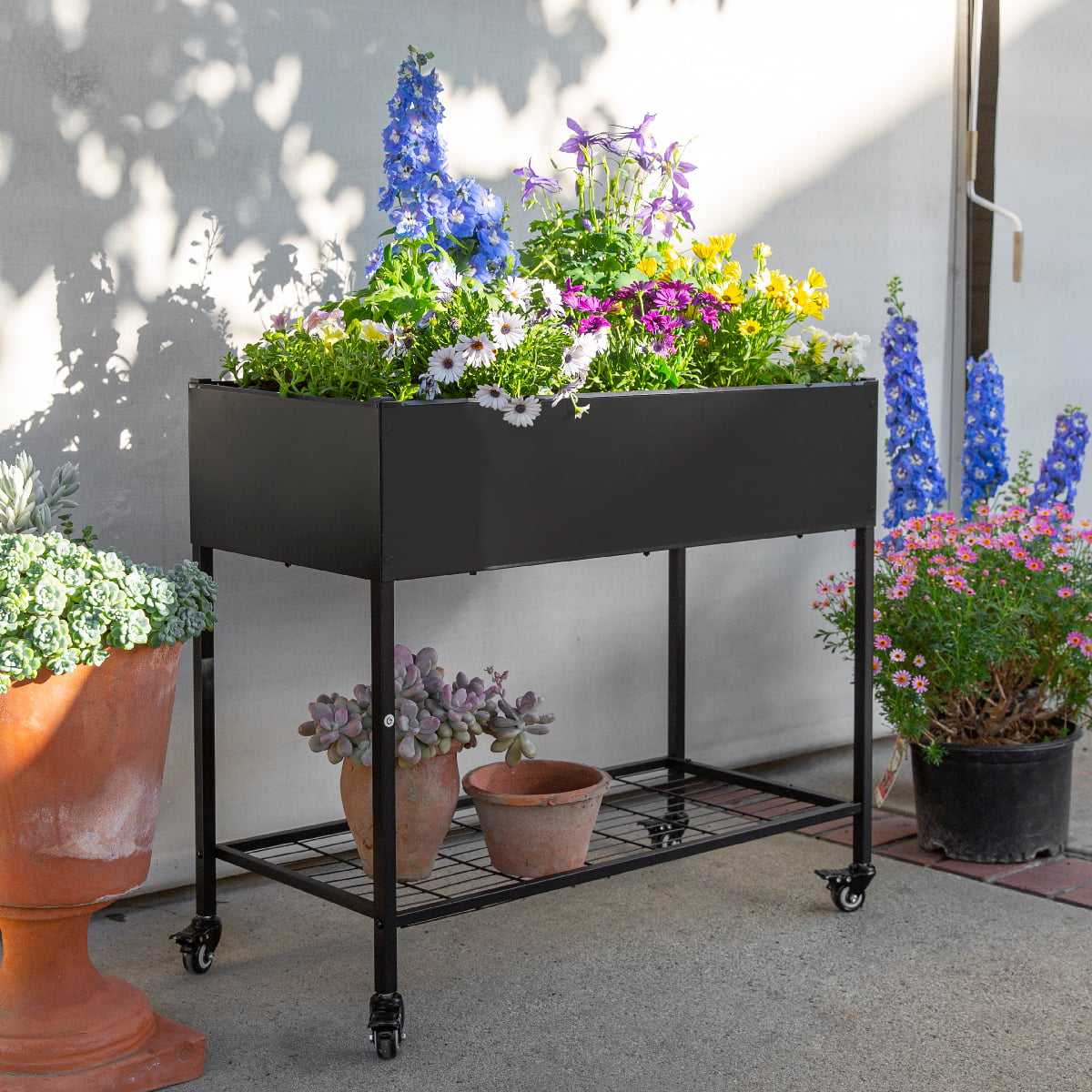 Hand Woven PE Rattan Trellis Planter Flower Pots Garden Furniture in Black