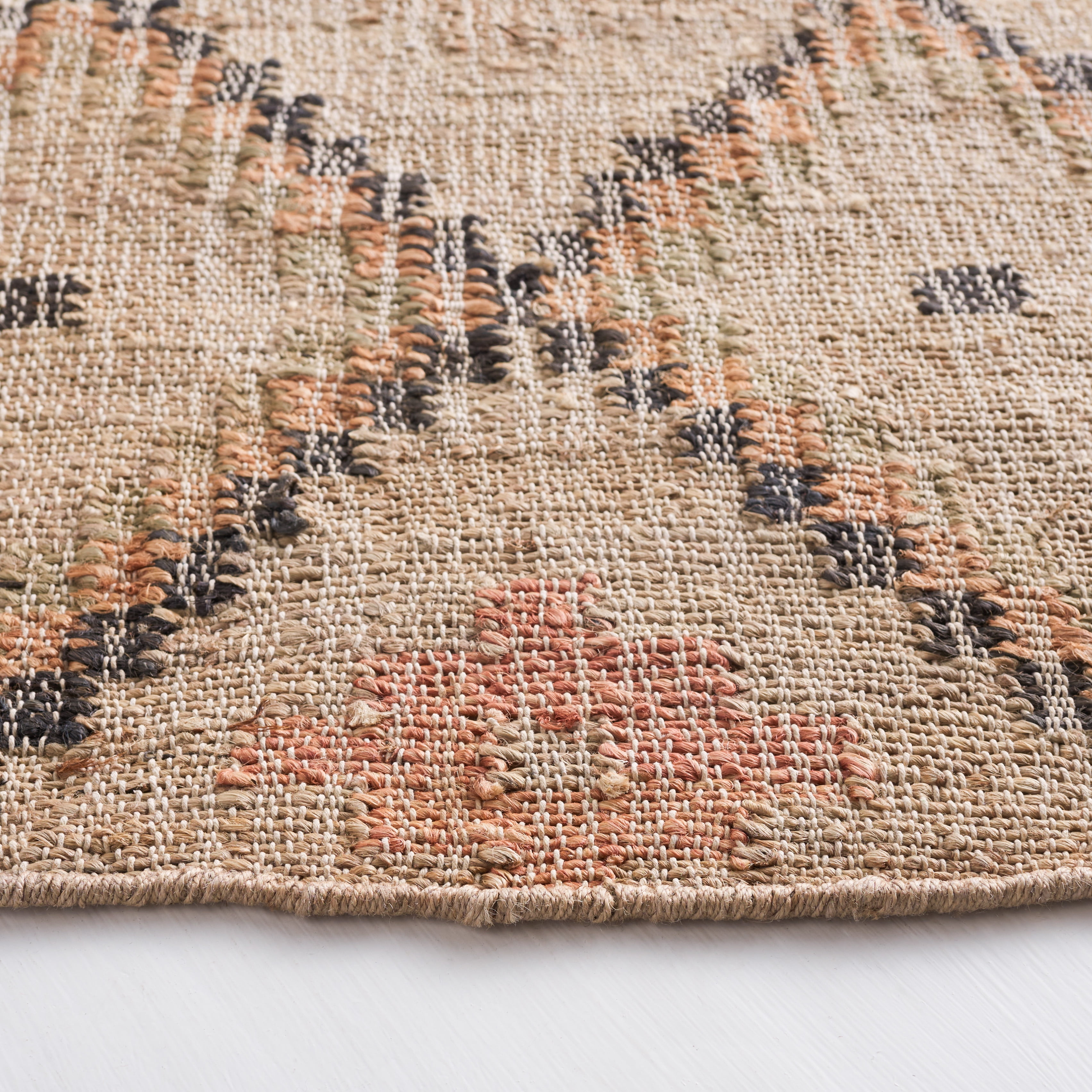 SAFAVIEH Kilim Mendoza Geometric Area Rug, Beige/Gold, 5' x 5' Round