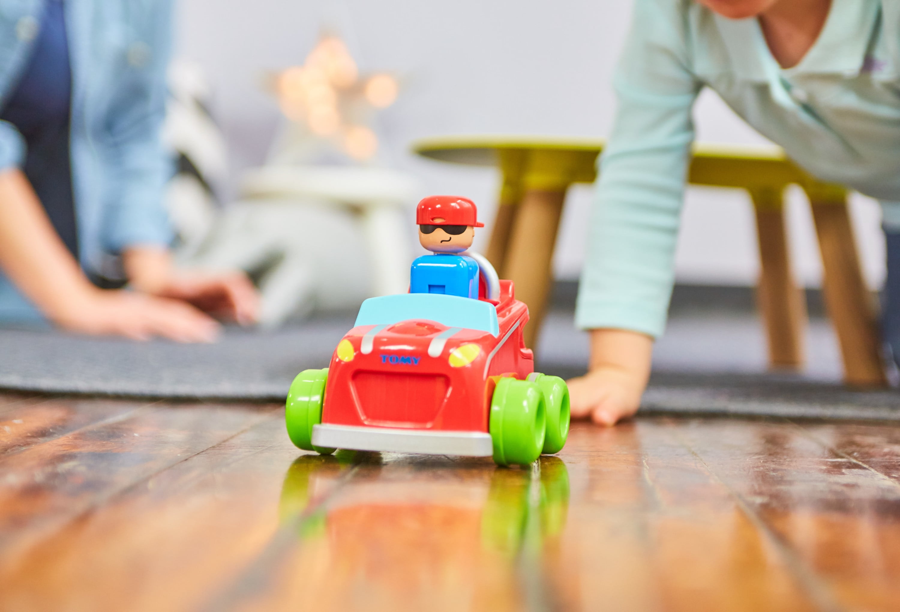Tomy toomies push and go car 2025