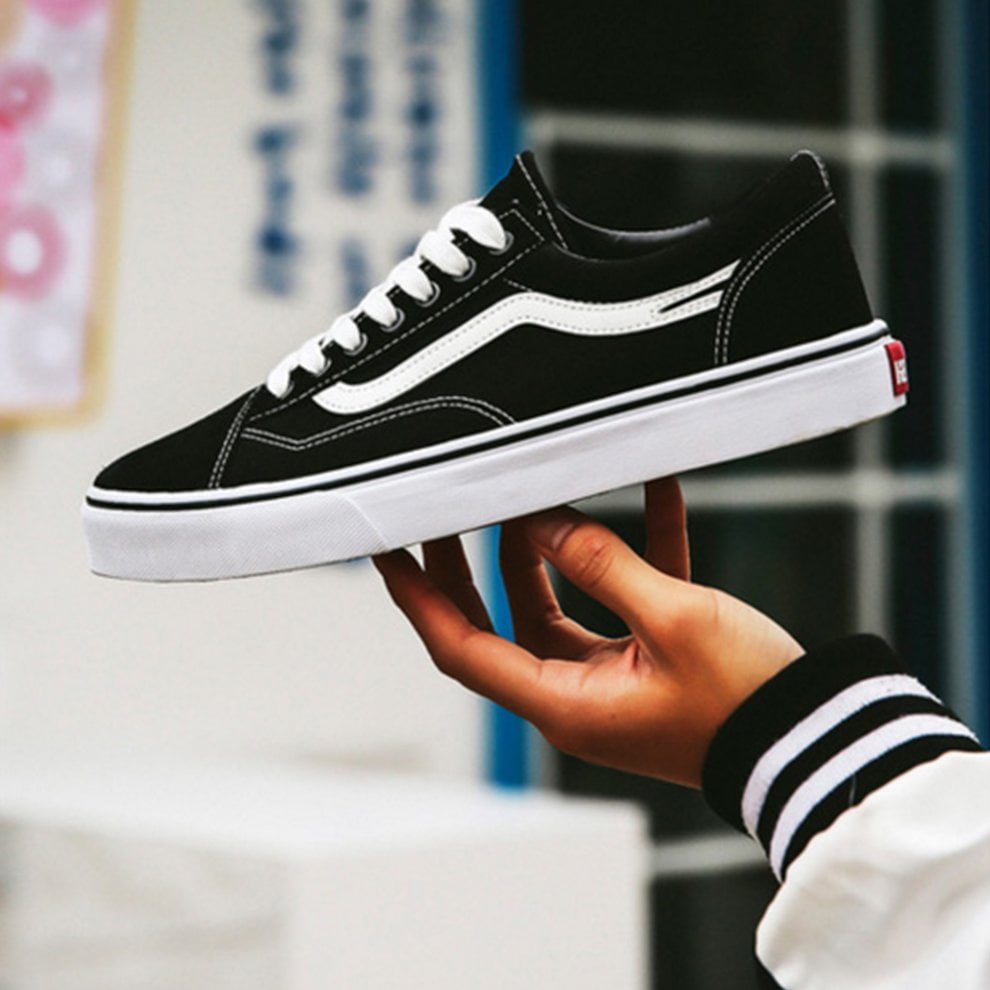 breathable skate shoes