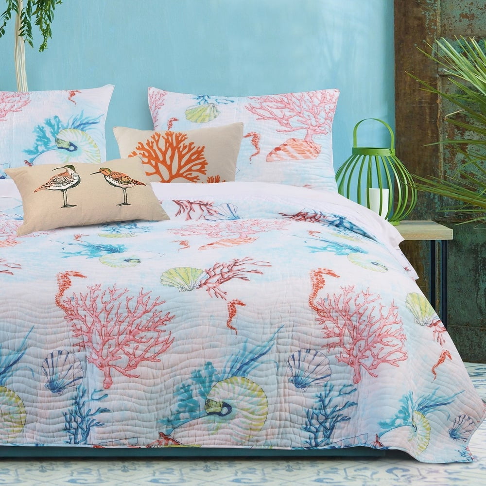 Barefoot Bungalow Sarasota Coastal Seashell Quilt Set, 3-Piece King/Cal King