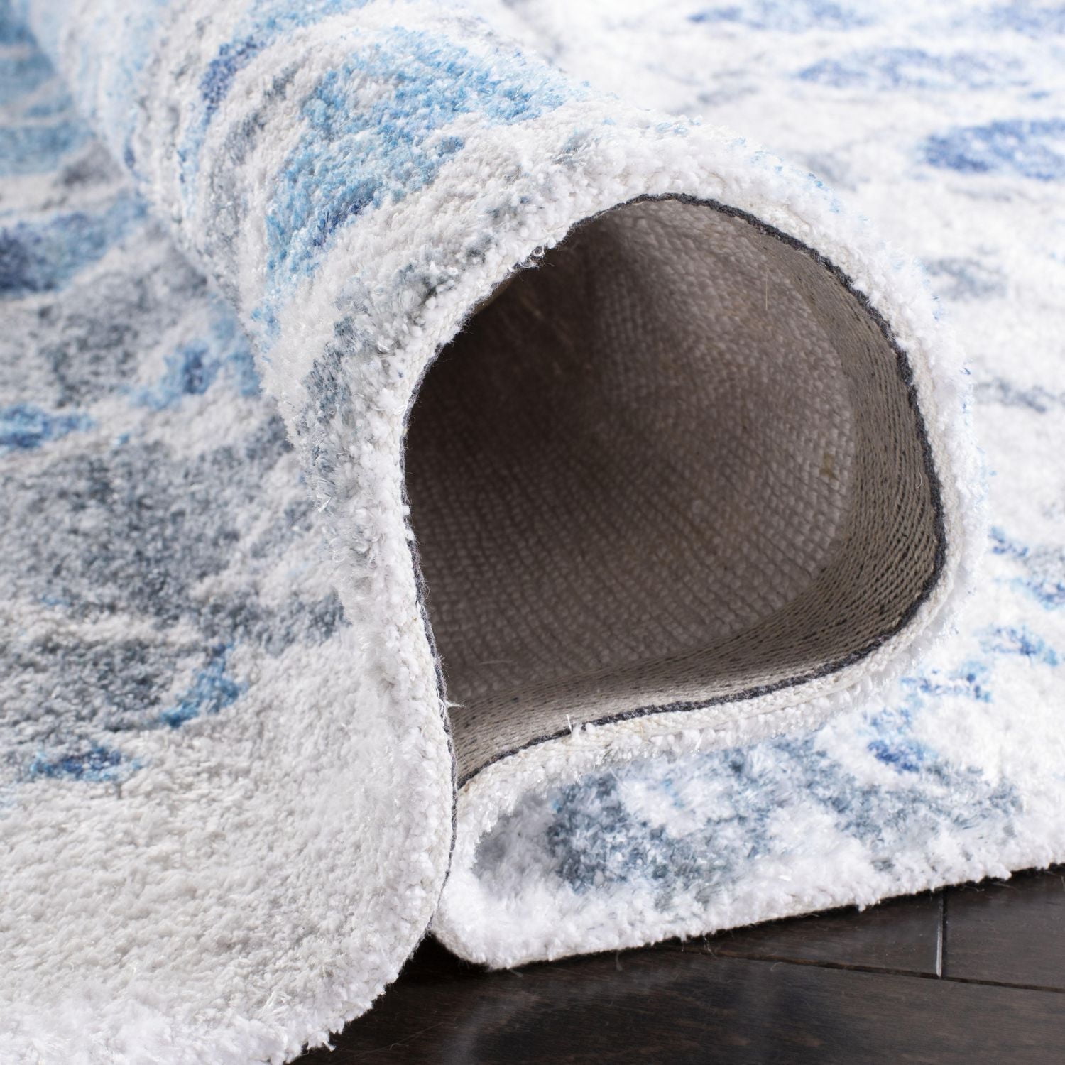 Safavieh Saffron Corynn Tapis Abstract