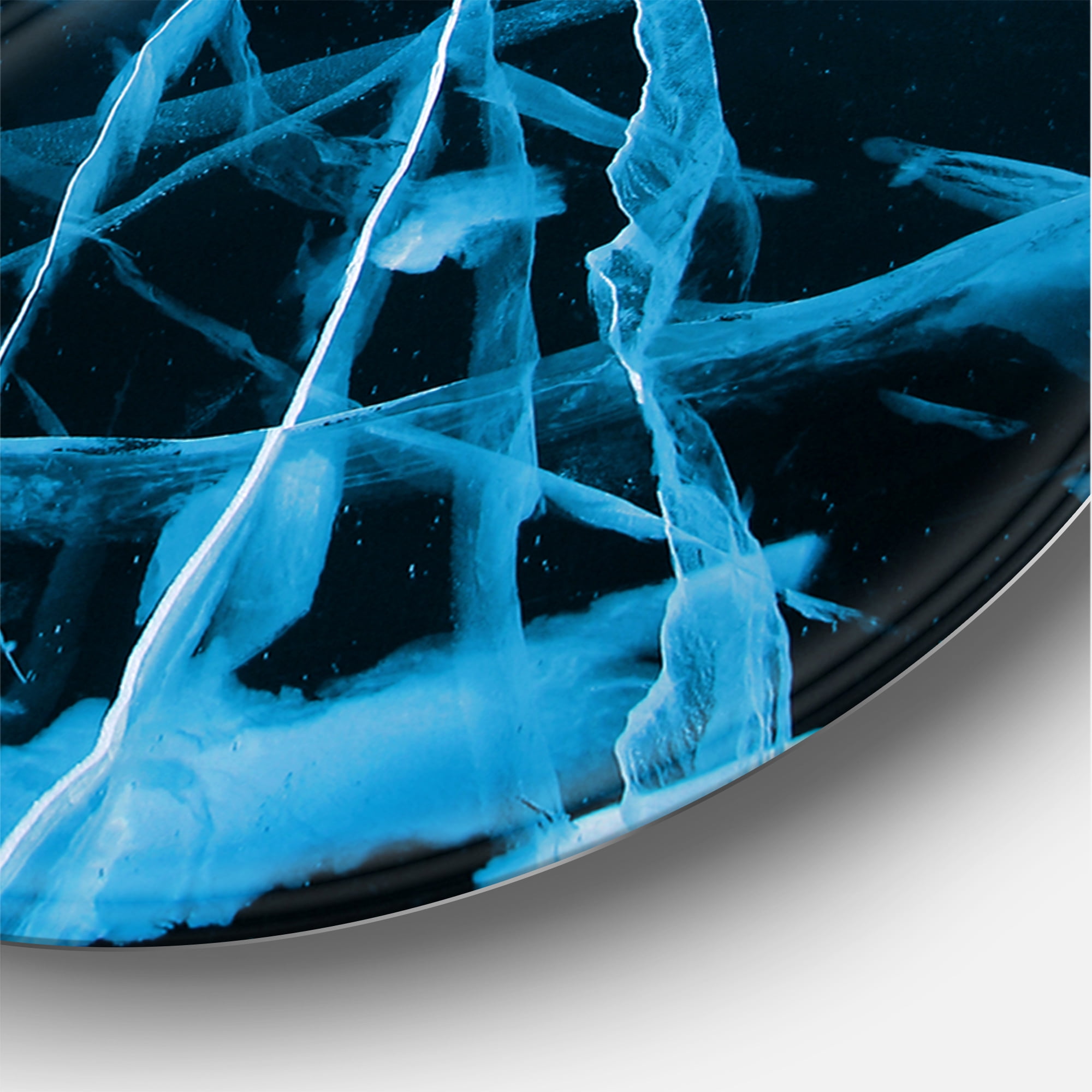 Designart 'White and Blue Ice Structure I' Modern Circle Metal Wall Art 23x23 - Disc of 23