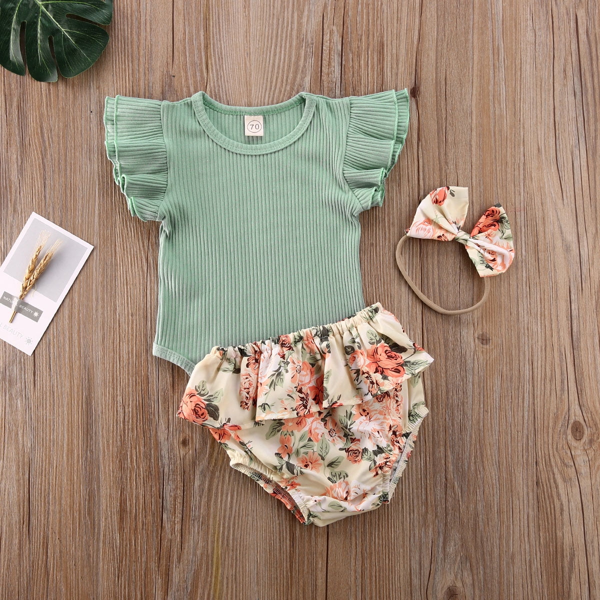 Cotton Fabric Baby Girls Ruffled Sleeveless Pompom Design Tops And Bloomer Short