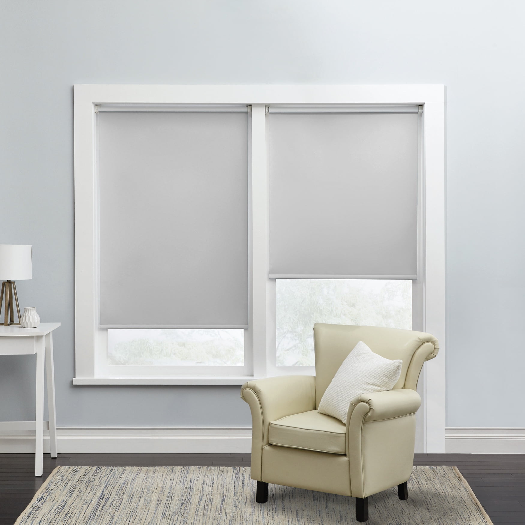 BrylaneHome Cordless PushUp Roller Blackout Shade Window Shade 31I W