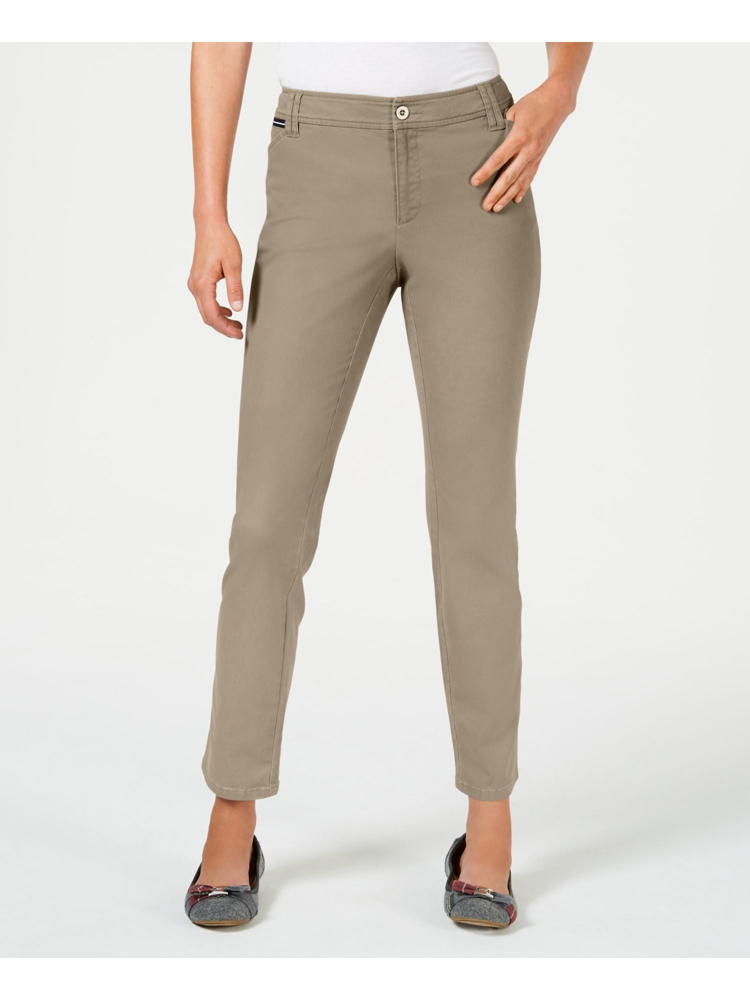 can you wear leggings working at walmart pharmacy