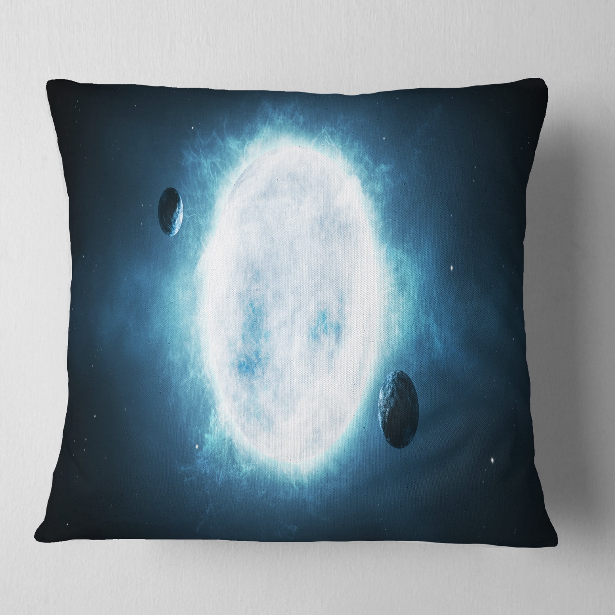 Designart Large Star - Spacescape Throw Pillow - 18x18