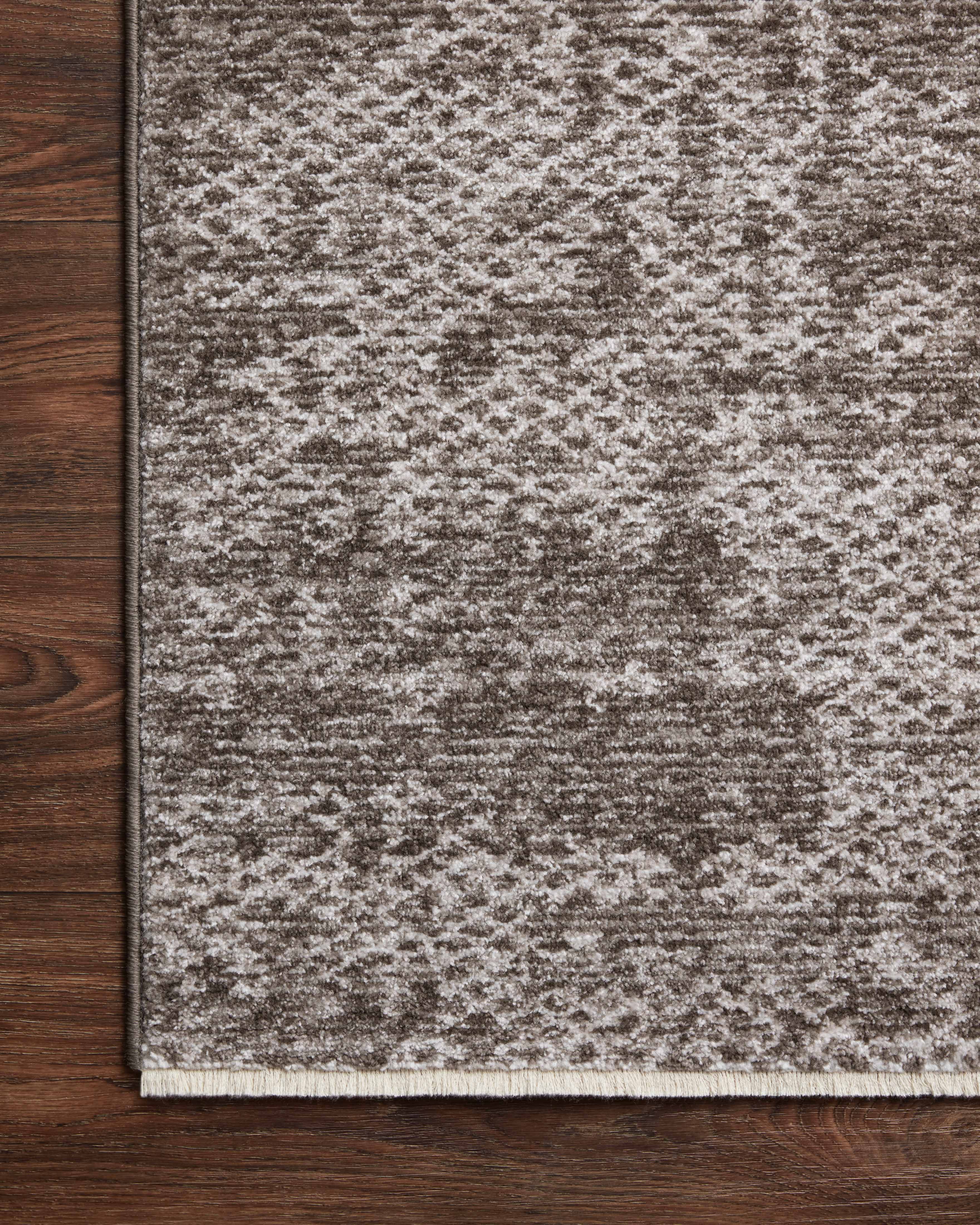 Loloi Vance Taupe / Dove 2'-3" x 3'-10" Accent Rug