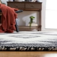 thumbnail image 5 of SAFAVIEH Casablanca Nelson Southwestern Wool Area Rug, Ivory/Black, 8' x 10', 5 of 9