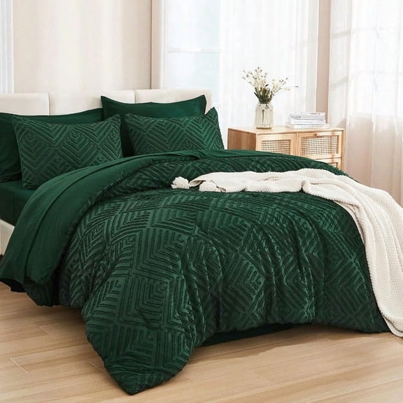 Queen Comforter Set 7 Piece Dark Emerald Green Bed in a Bag Queen Boho Lightweight Fluffy Tufted Bedding Sets with Comforter Sheets Pillowcases Shams