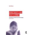 thumbnail image 1 of Protéger les Enfants à l'École, un Manuel à l'Intention des Enseignants et des Directeurs d'École, 1 of 3
