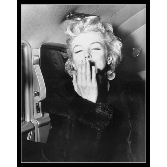 Marilyn Monroe Kiss Blowing A Kiss Laminated & Framed Poster Print (24 x 36)