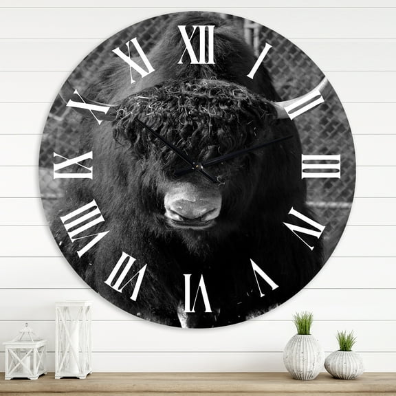 Designart 1 in Quartz Farmhouse Wall Clock