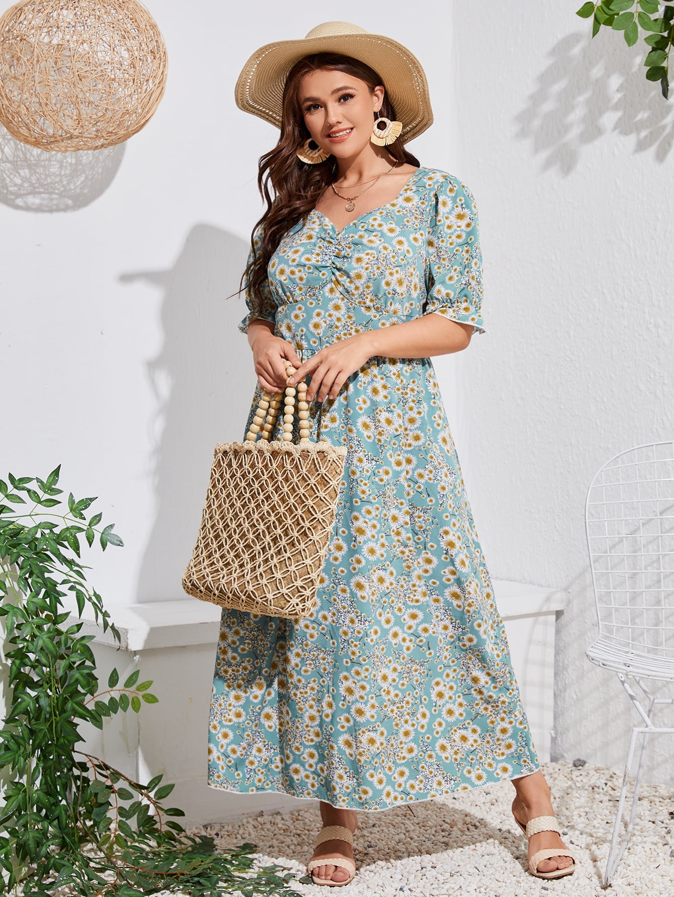 Plus Size Allover Floral Print 