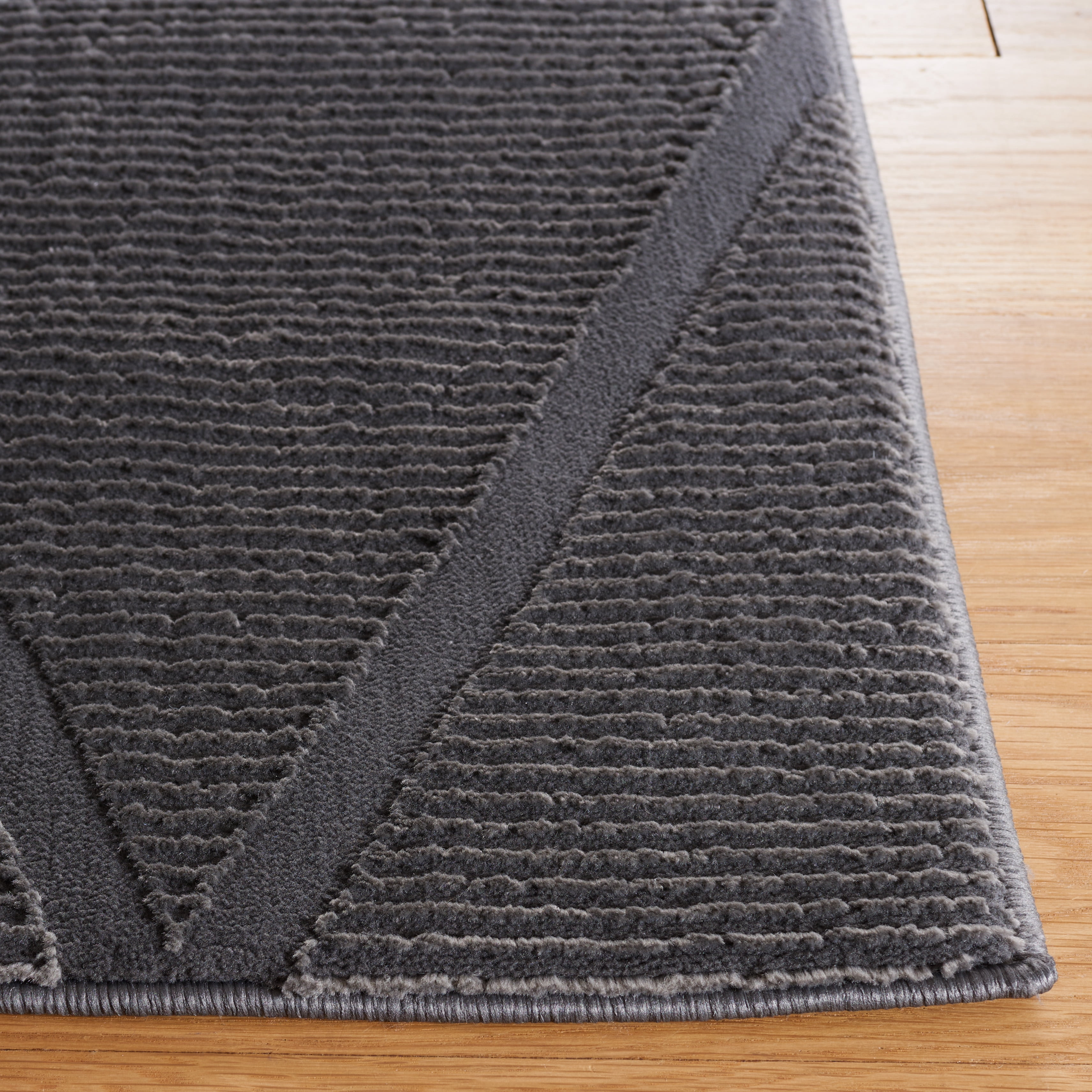 Safavieh Revive Lorrin Diamond Polyester Runner Rug, Charcoal, 2'3" x 8'