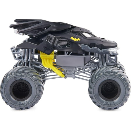 Monster Jam, Official Batman Monster Truck - Retro Batmobile Desert Edition 1:24 Scale Die-Cast Vehicle and BKT Tread Tires, Gift for Fans & Kids Toys Ages 3 