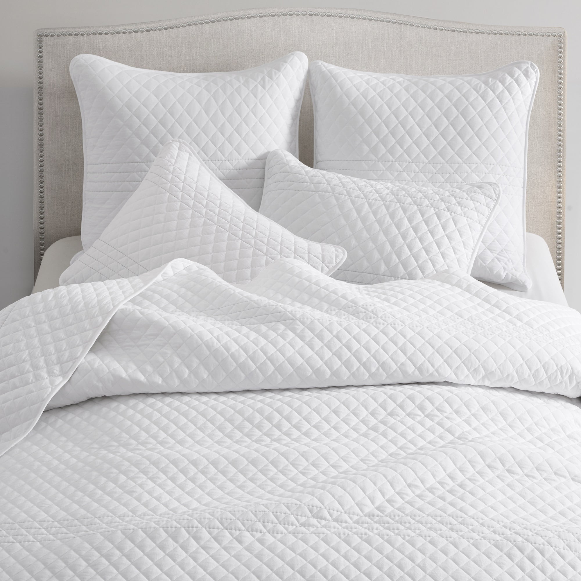 Bonlino Farmhouse Quilt Oversized King Set, Lightweight Soft Striped Bedspread with 2 Pillow Shams (White, Oversized King)