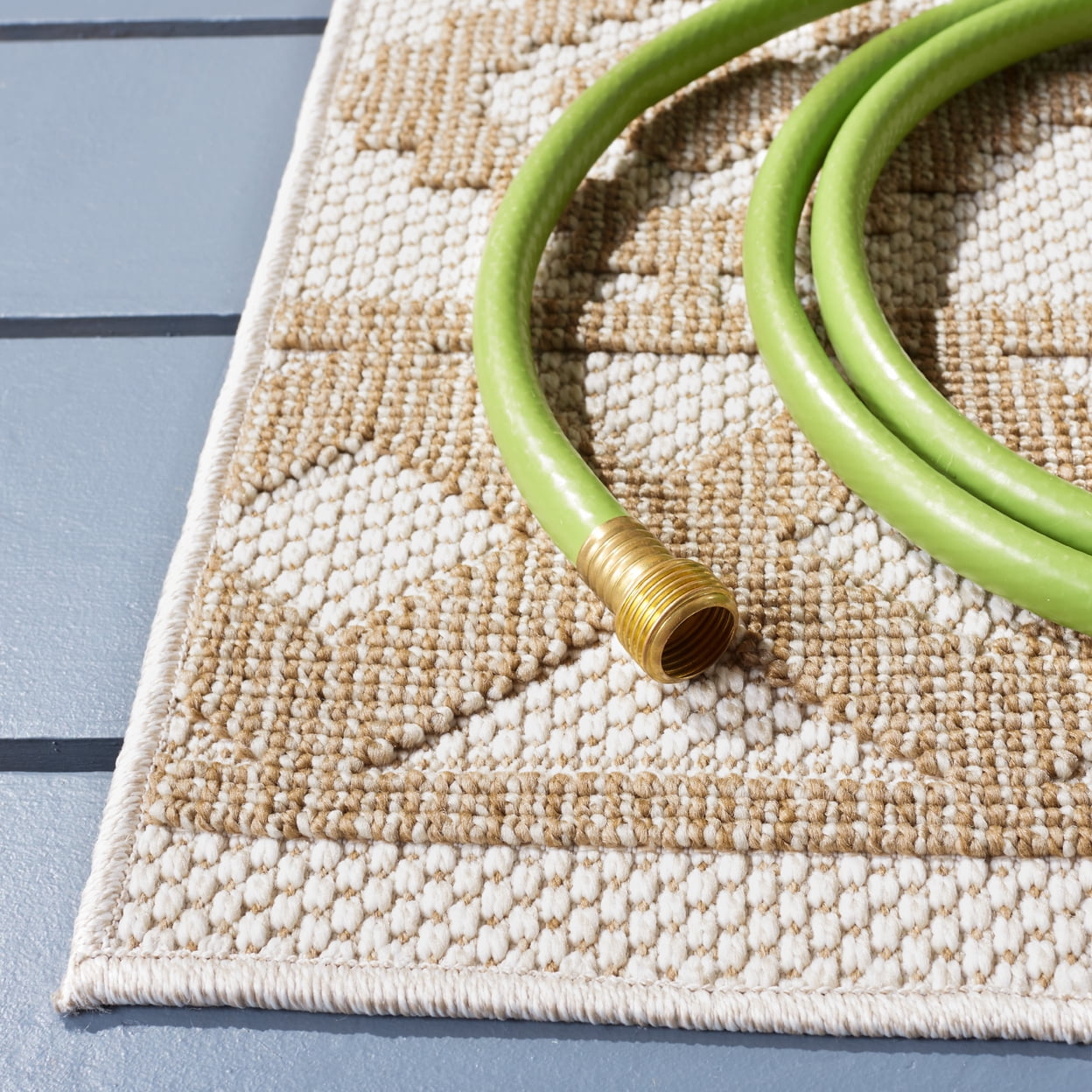 SAFAVIEH Global Paylynn Diamond Indoor/Outdoor Area Rug, Beige/Brown, 5'3" x 7'6"