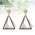 thumbnail image 1 of NUOLUX Pendientes Colgantes Dorados De Zirconia Con Hollow Triangle Para Mujer, 1 of 8